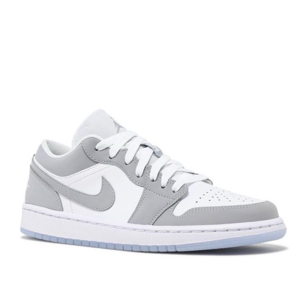 Jordan 1 Low Wolf Grey (W) - Size 8.5W
